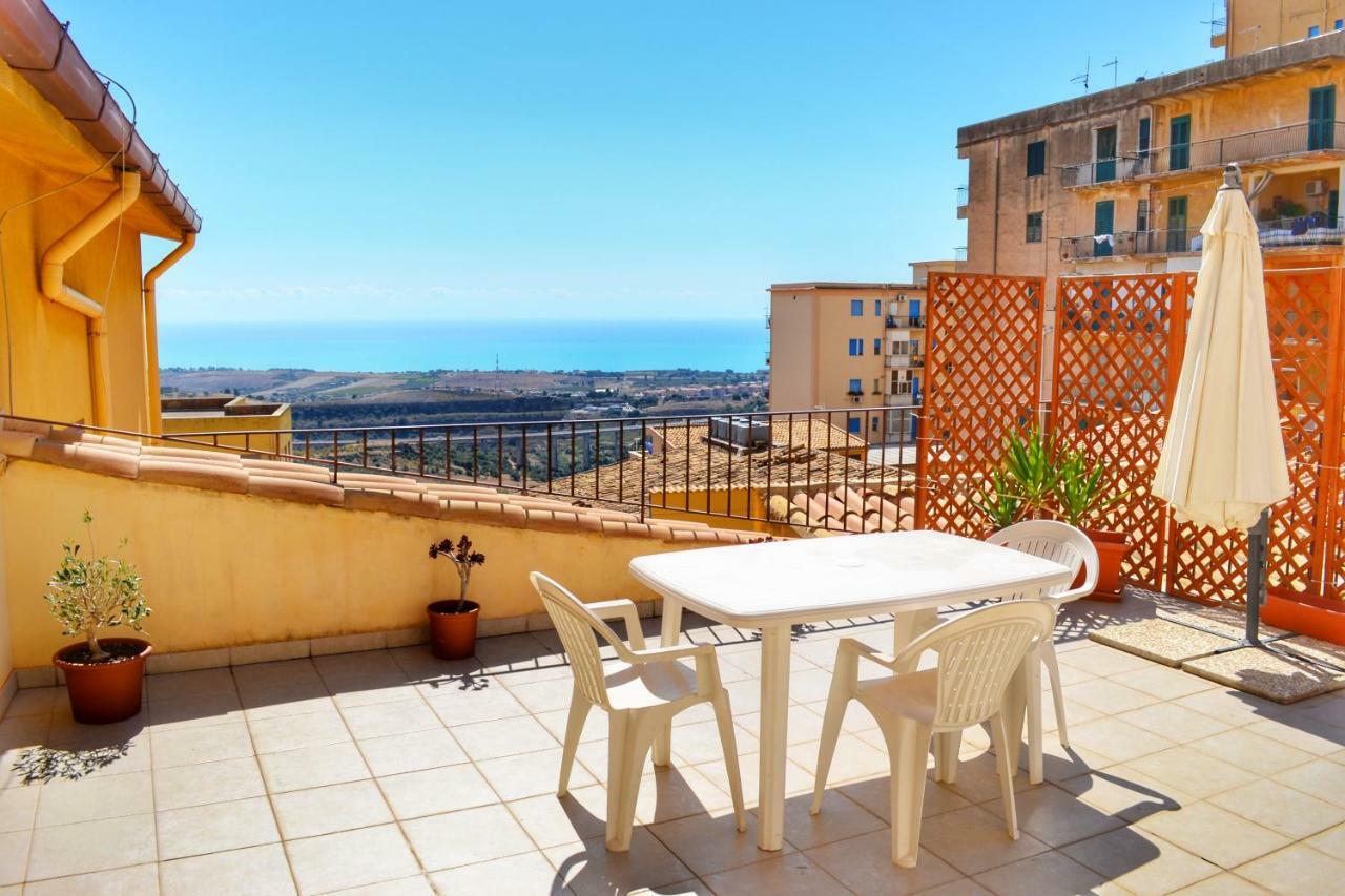 B&B Anita Agrigento Bagian luar foto