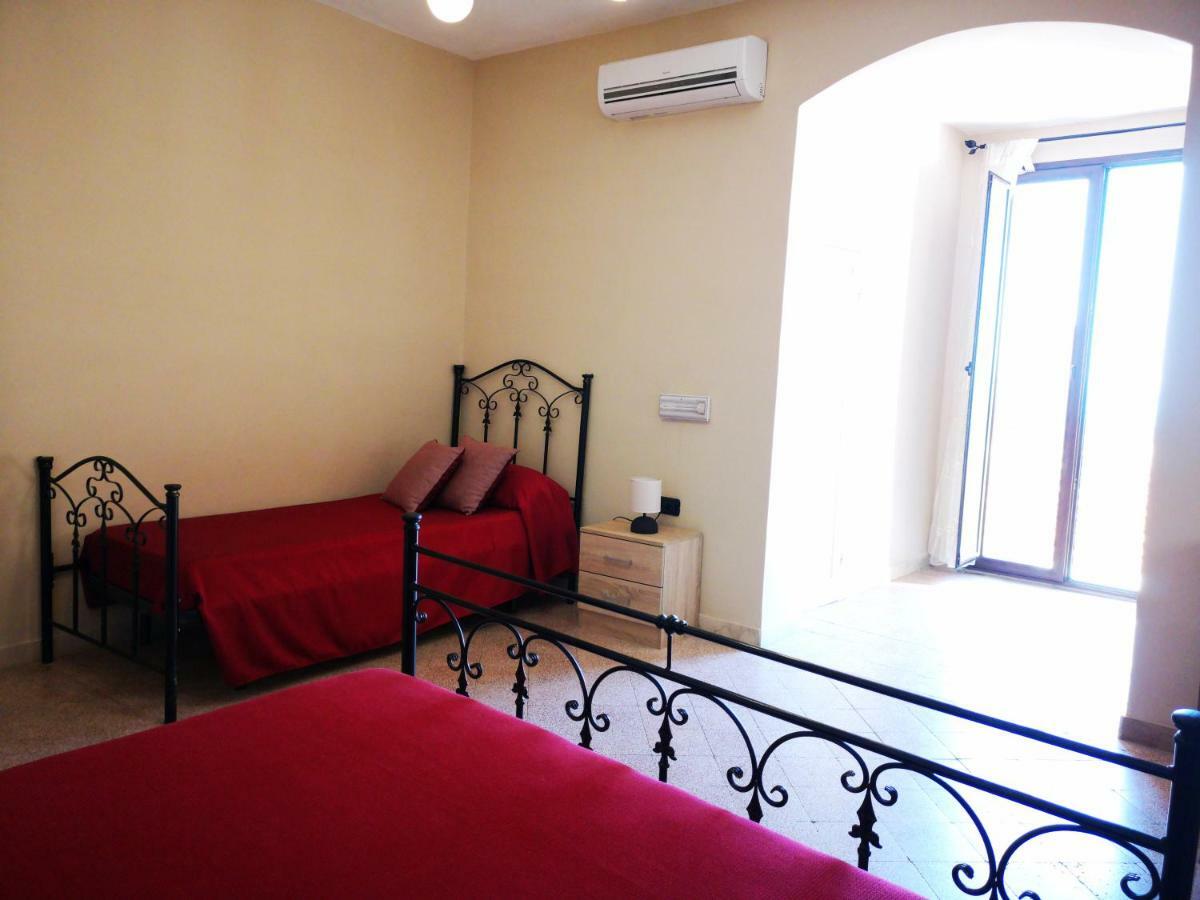 B&B Anita Agrigento Bagian luar foto
